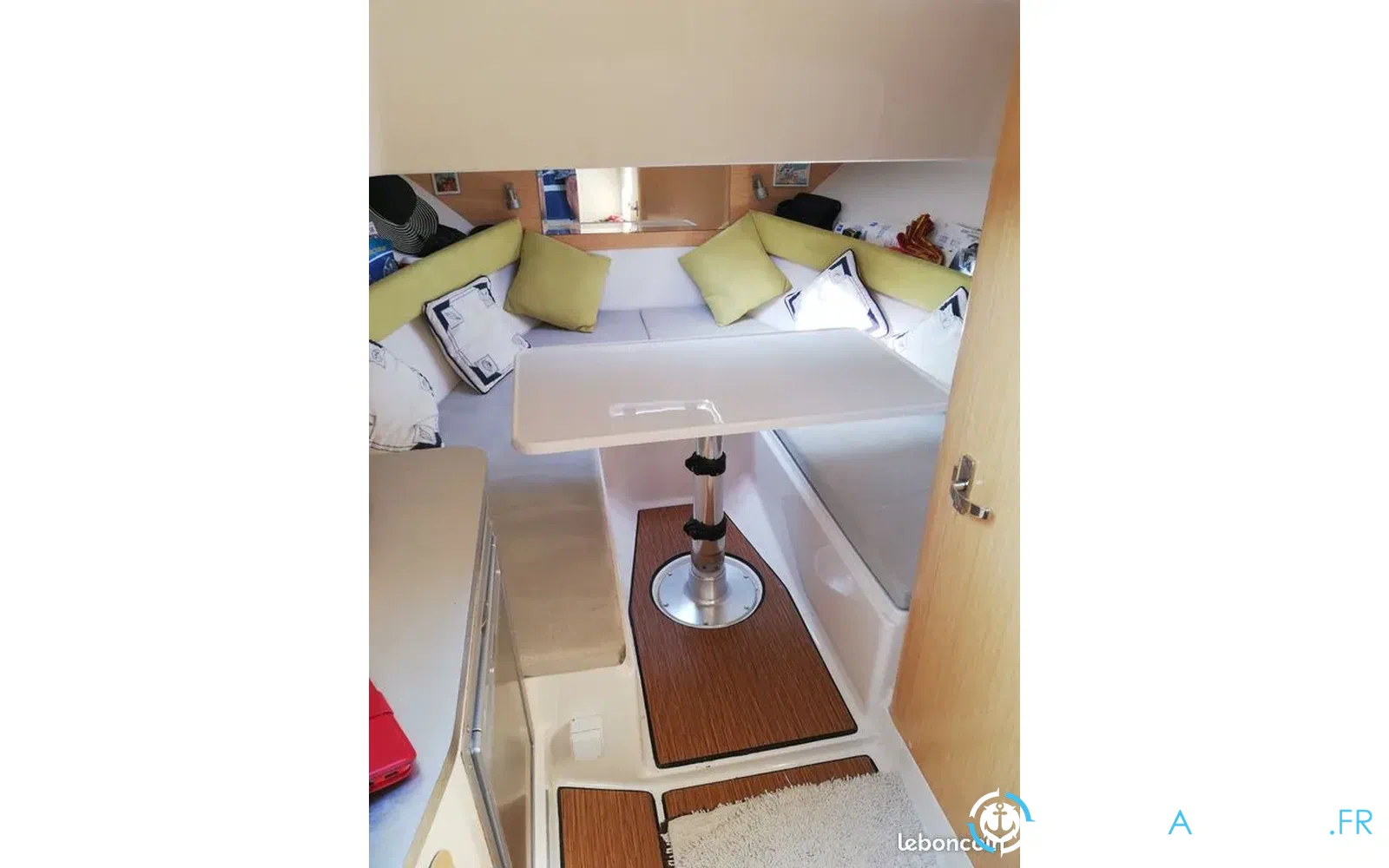 slider 0 Pacific Craft 730 SC