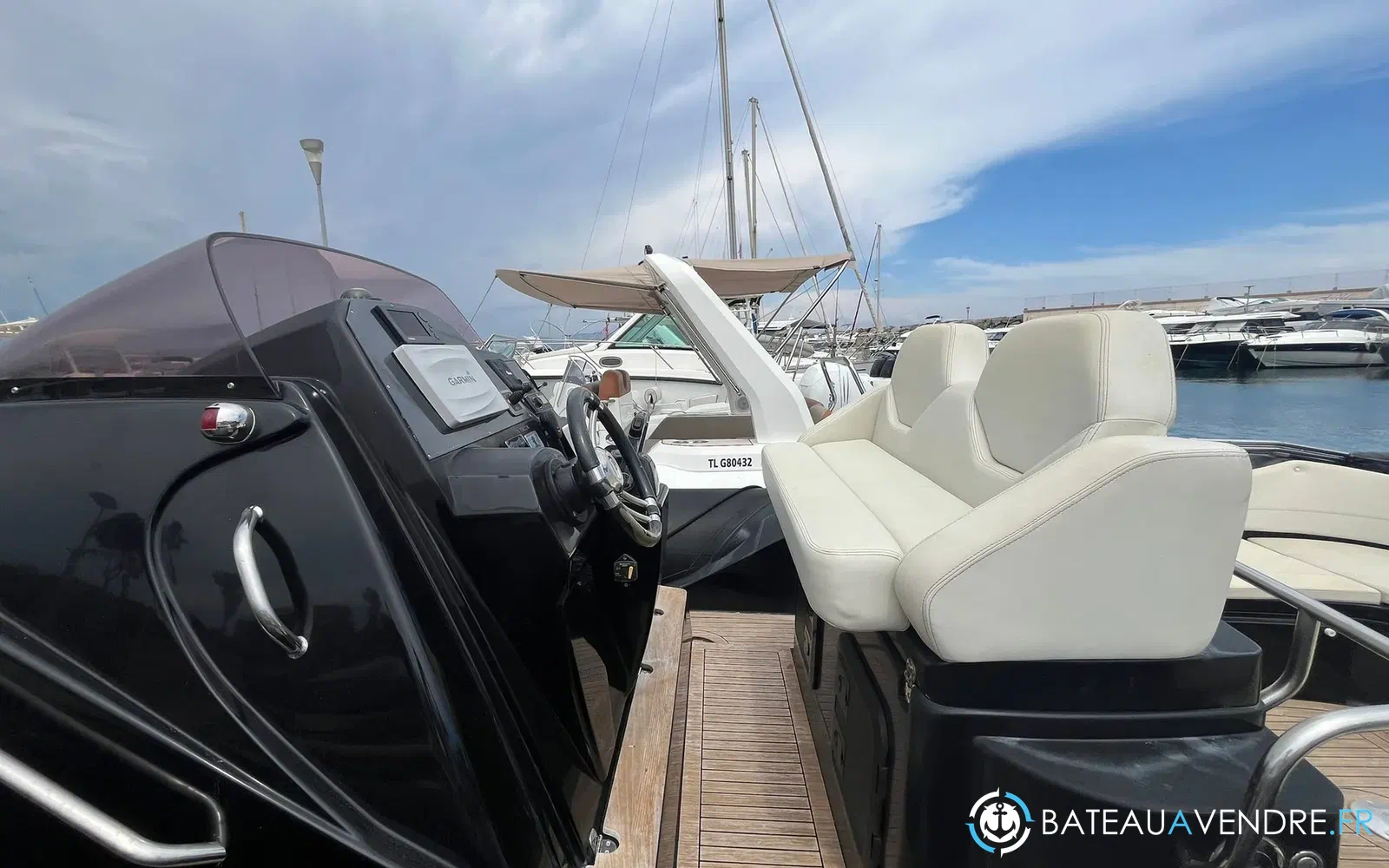 slider 14 Nuova Jolly Prince 35 Cabine
