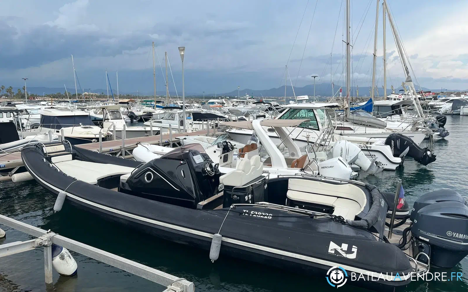 slider 1 Nuova Jolly Prince 35 Cabine