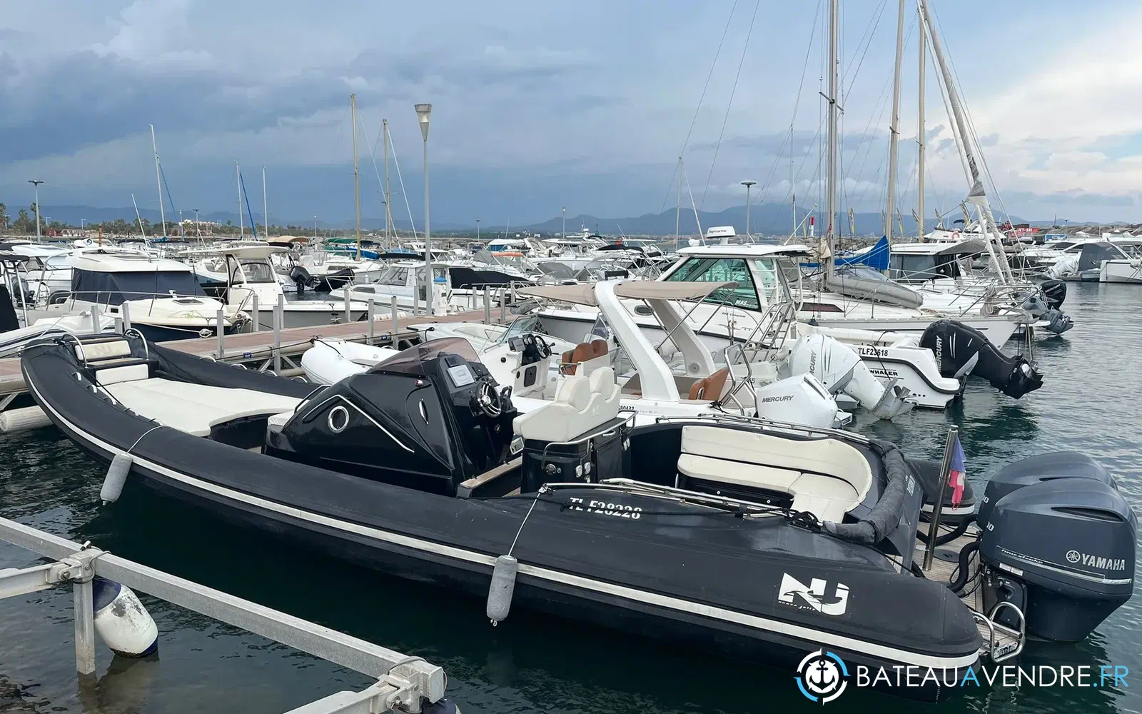 slider 2 Nuova Jolly Prince 35 Cabine