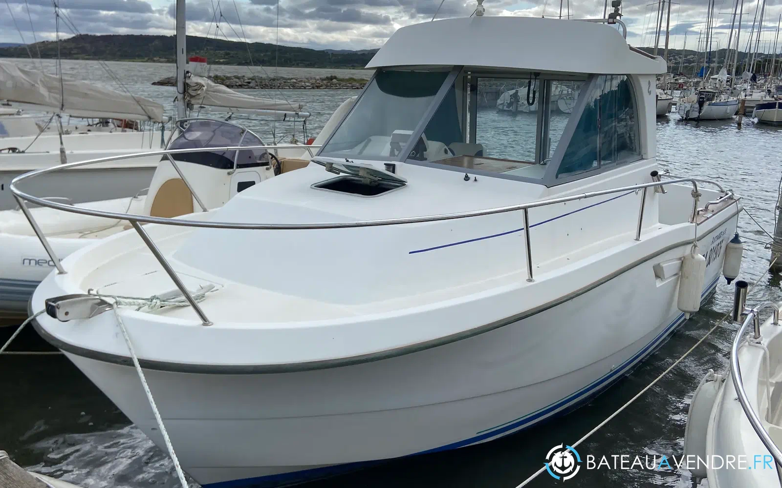 slider 15 Beneteau Antares 655