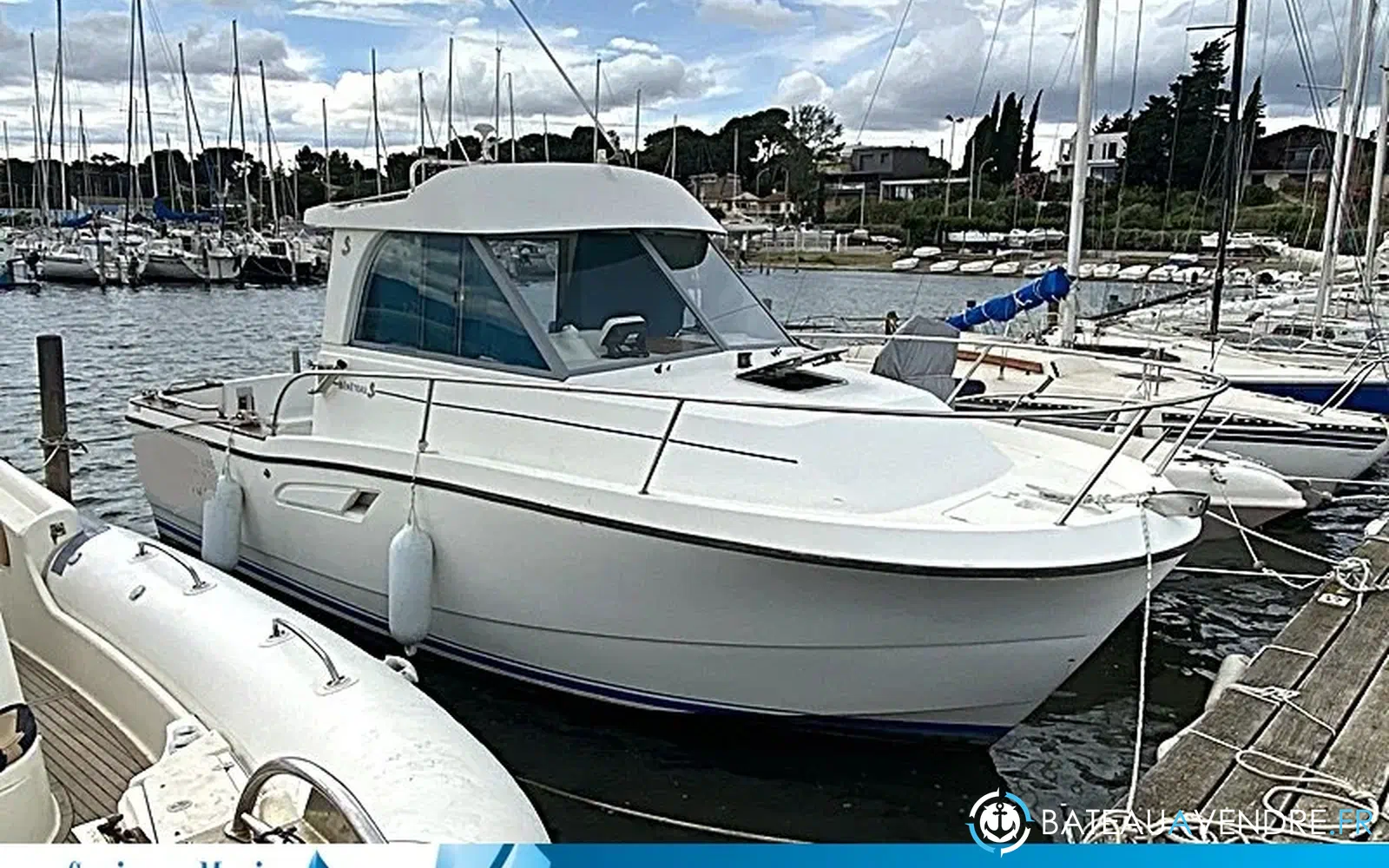 slider 0 Beneteau Antares 655