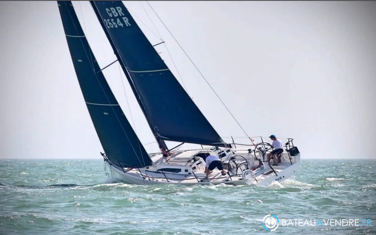 slider 4 J Boats 121 DARKWOOD