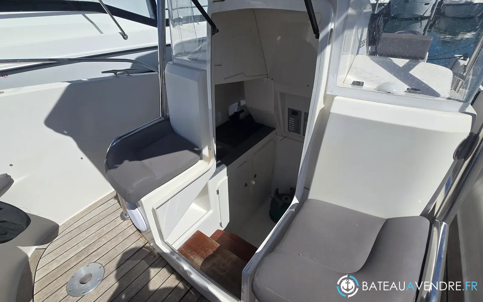 slider 6 Kelt White Shark 285