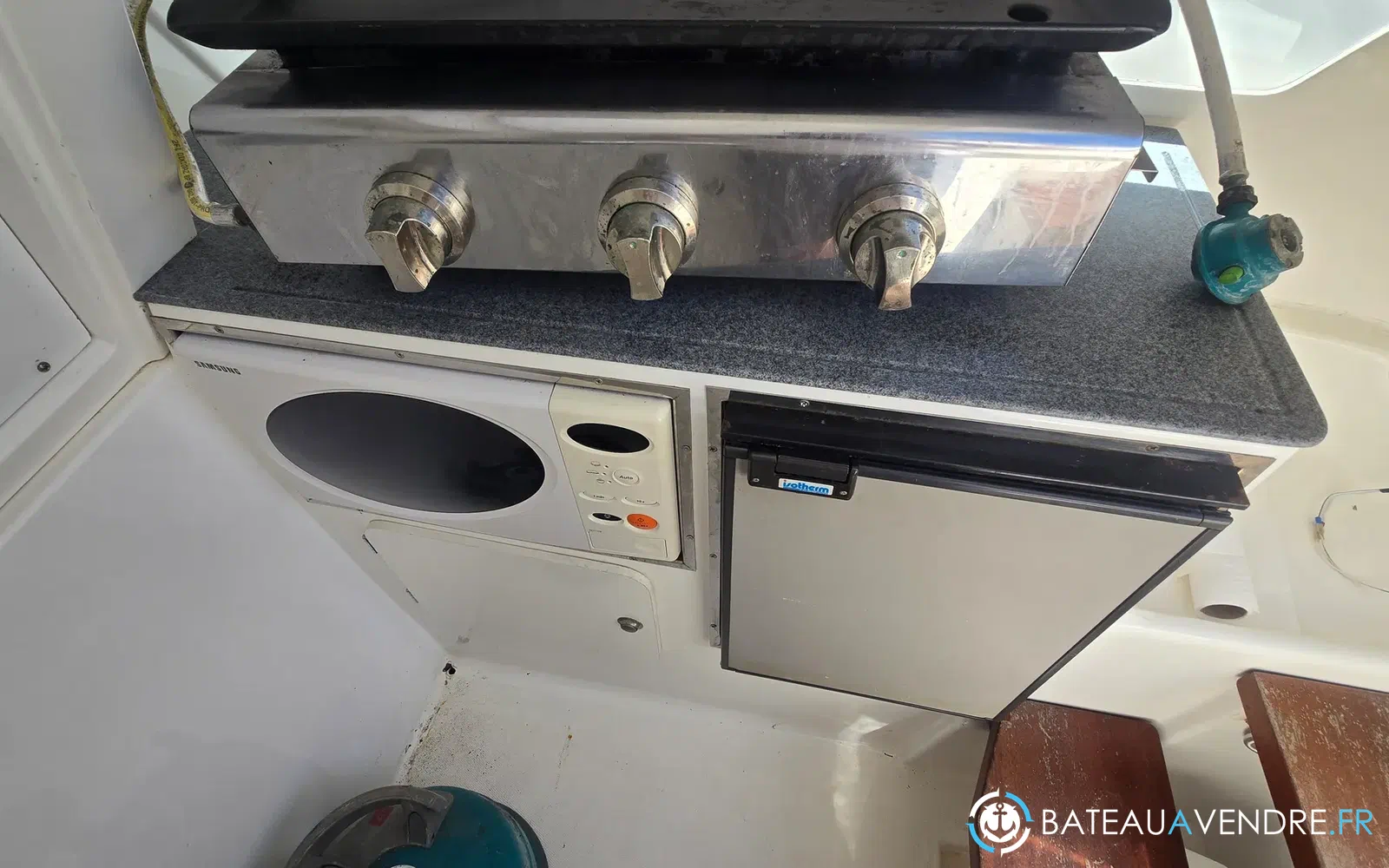 slider 8 Kelt White Shark 285