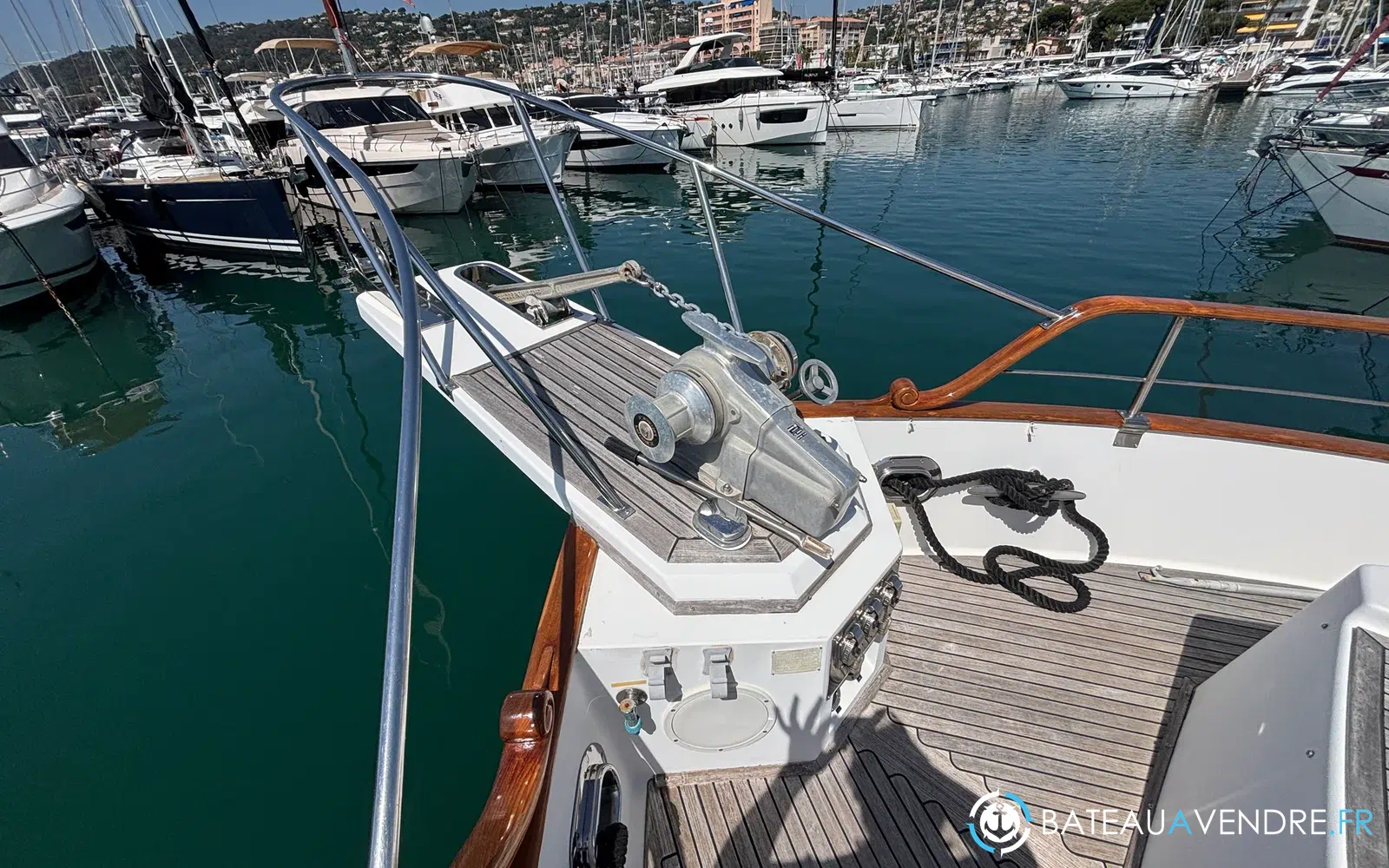 slider 41 Grand Banks 52 Europa