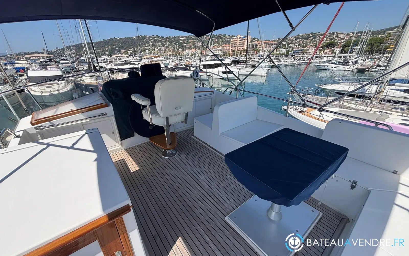 slider 43 Grand Banks 52 Europa