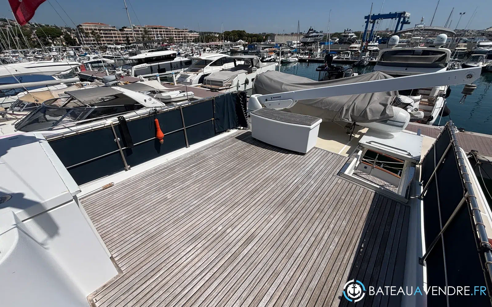 slider 46 Grand Banks 52 Europa