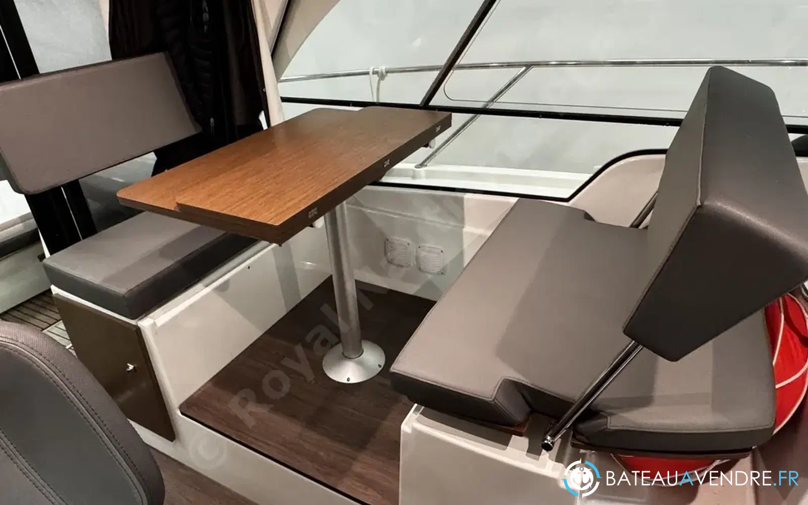 slider 14 Beneteau Antares 9 OB