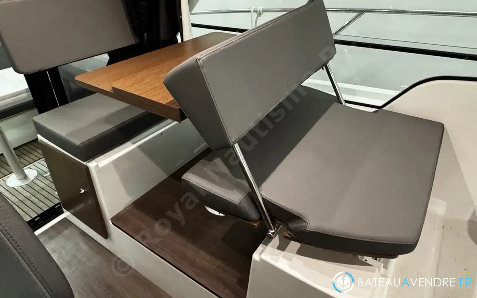 slider 15 Beneteau Antares 9 OB