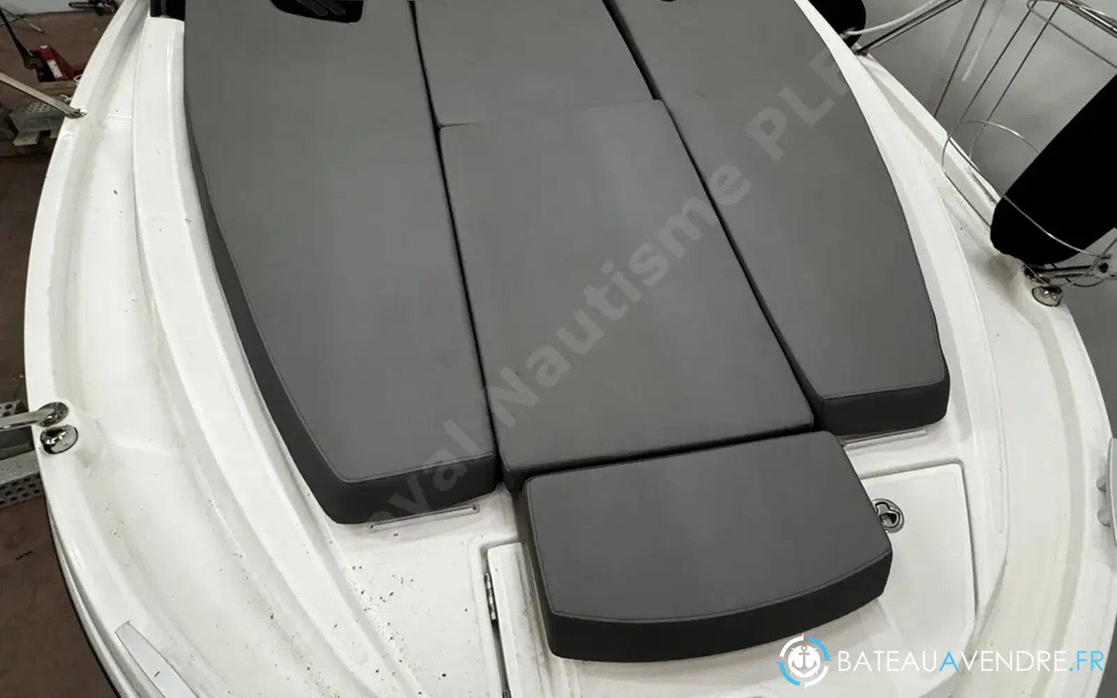 slider 5 Beneteau Antares 9 OB