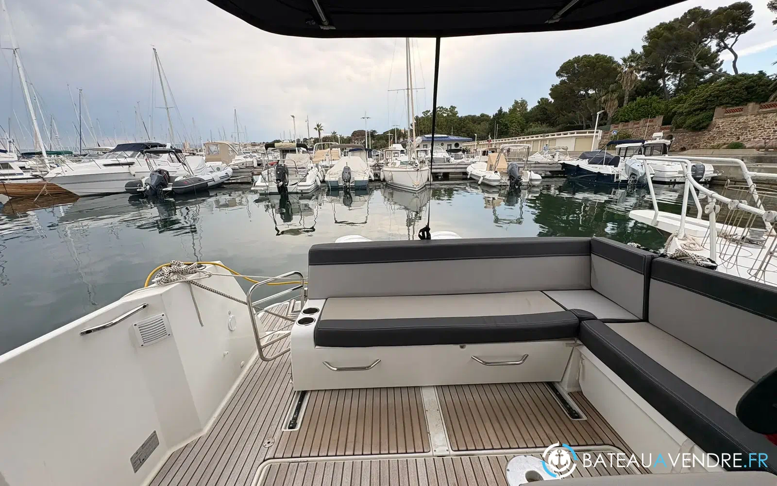 slider 1 Jeanneau Merry Fisher 895