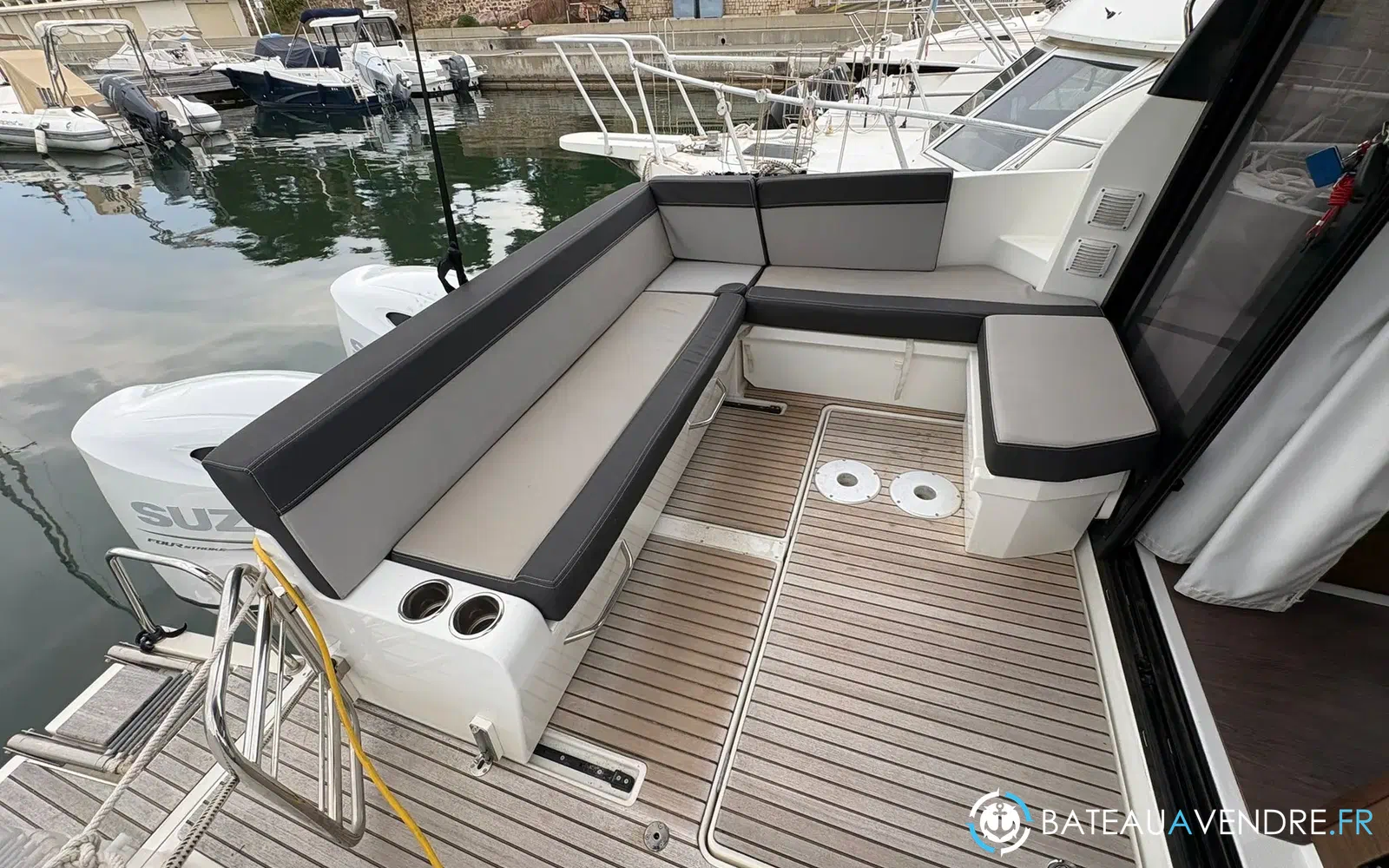 slider 3 Jeanneau Merry Fisher 895