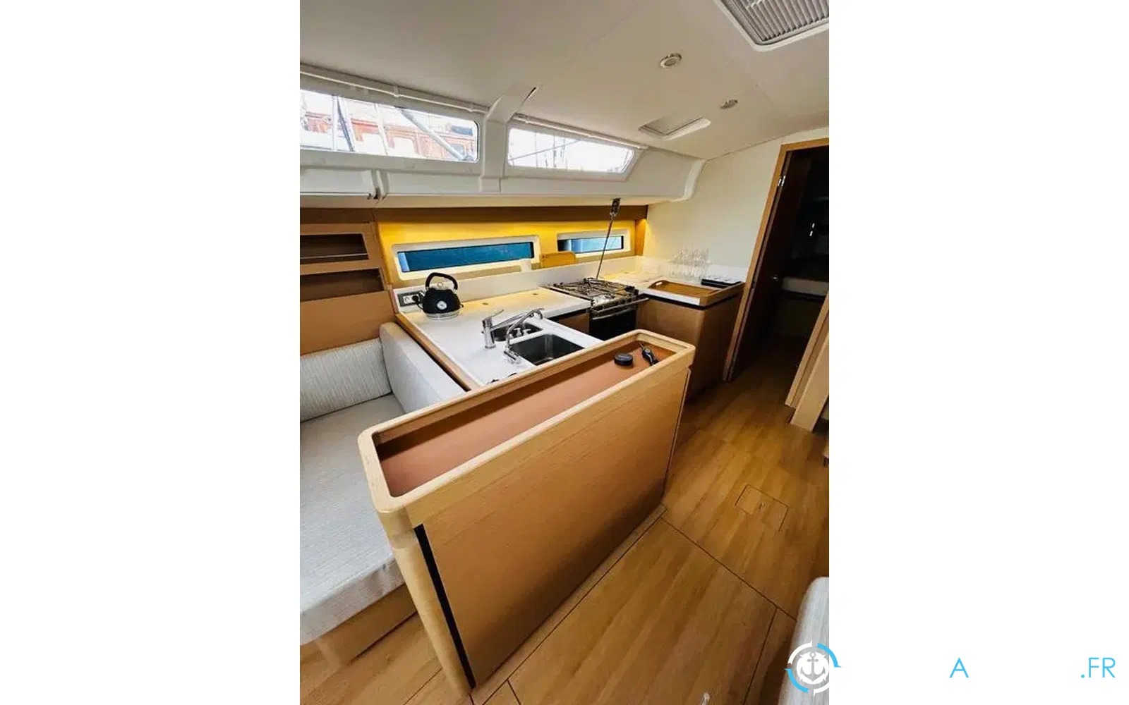 slider 4 Jeanneau Sun Odyssey 490
