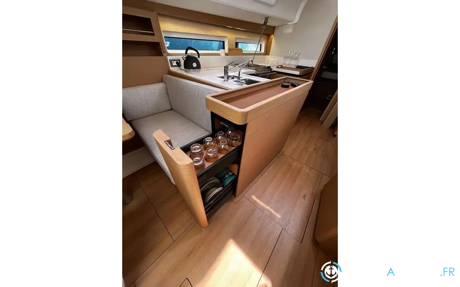 slider 7 Jeanneau Sun Odyssey 490