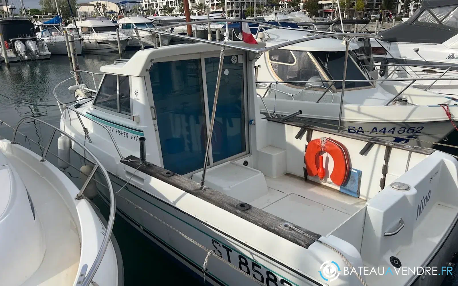 slider 1 Jeanneau Merry Fisher 650