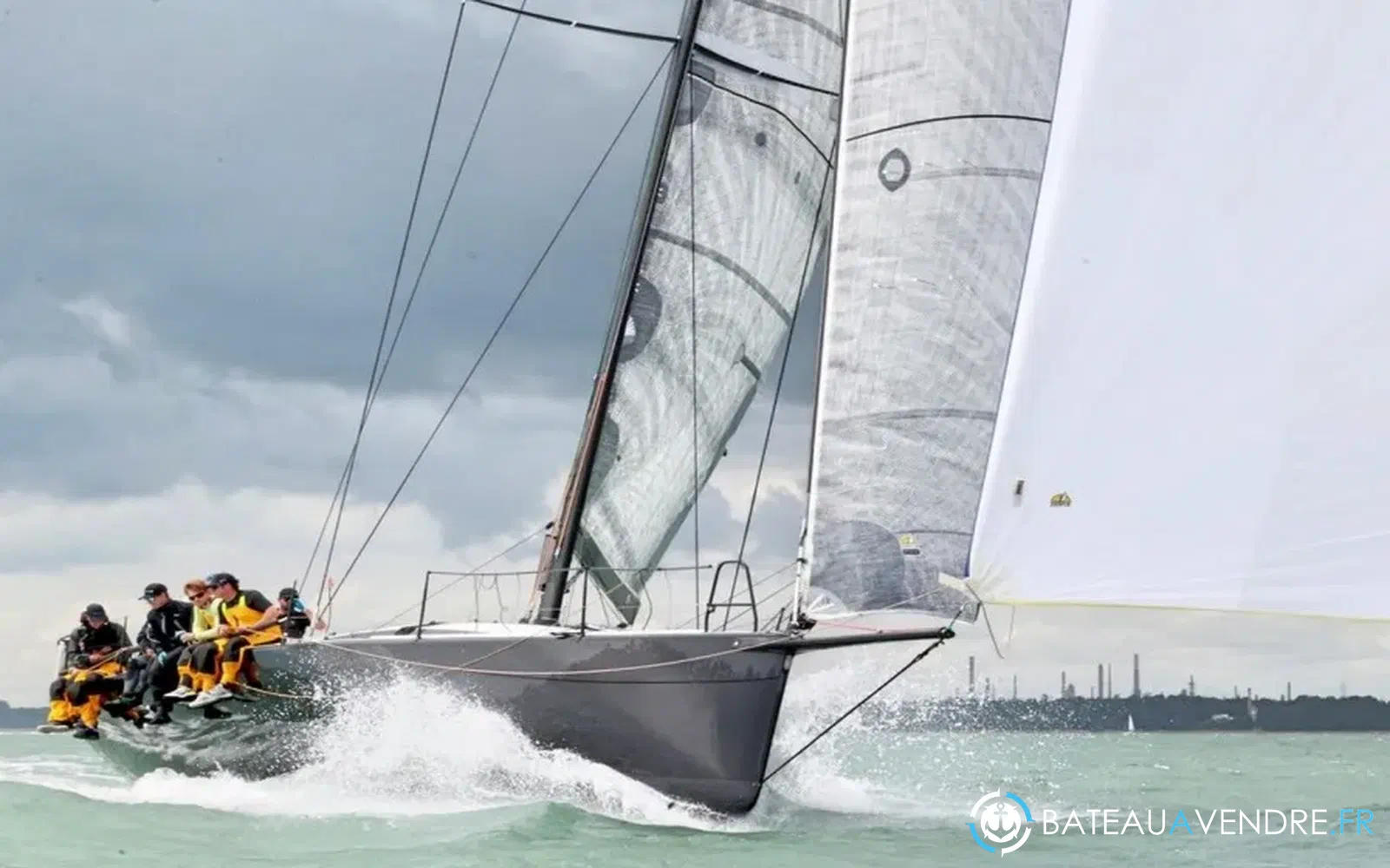 slider 3 Ad Boat KER 43 ABRACADABRA
