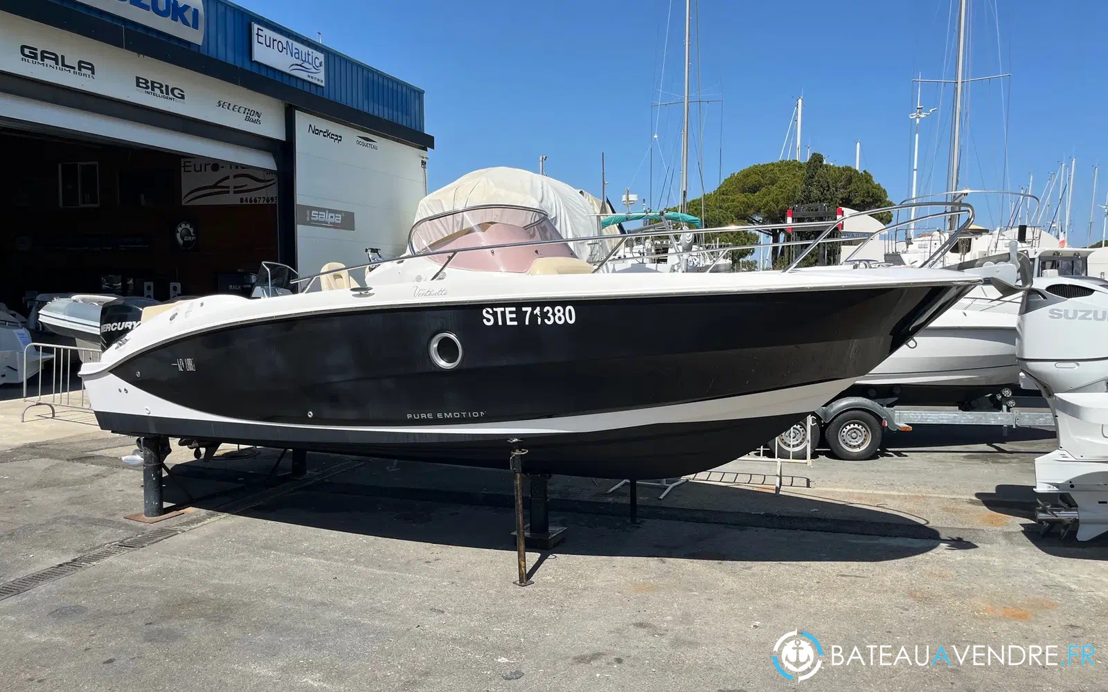 slider 1 Sessa Marine Key Largo 27
