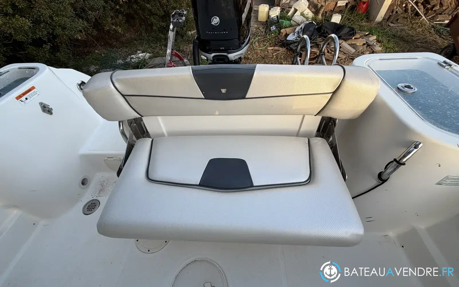 slider 13 Wellcraft Fisherman 242