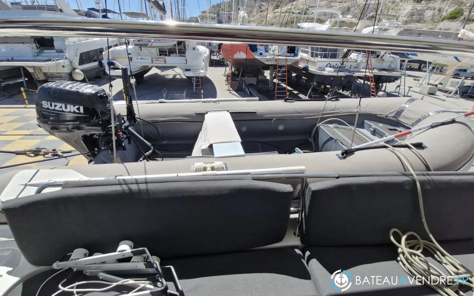 slider 21 Lagoon 46