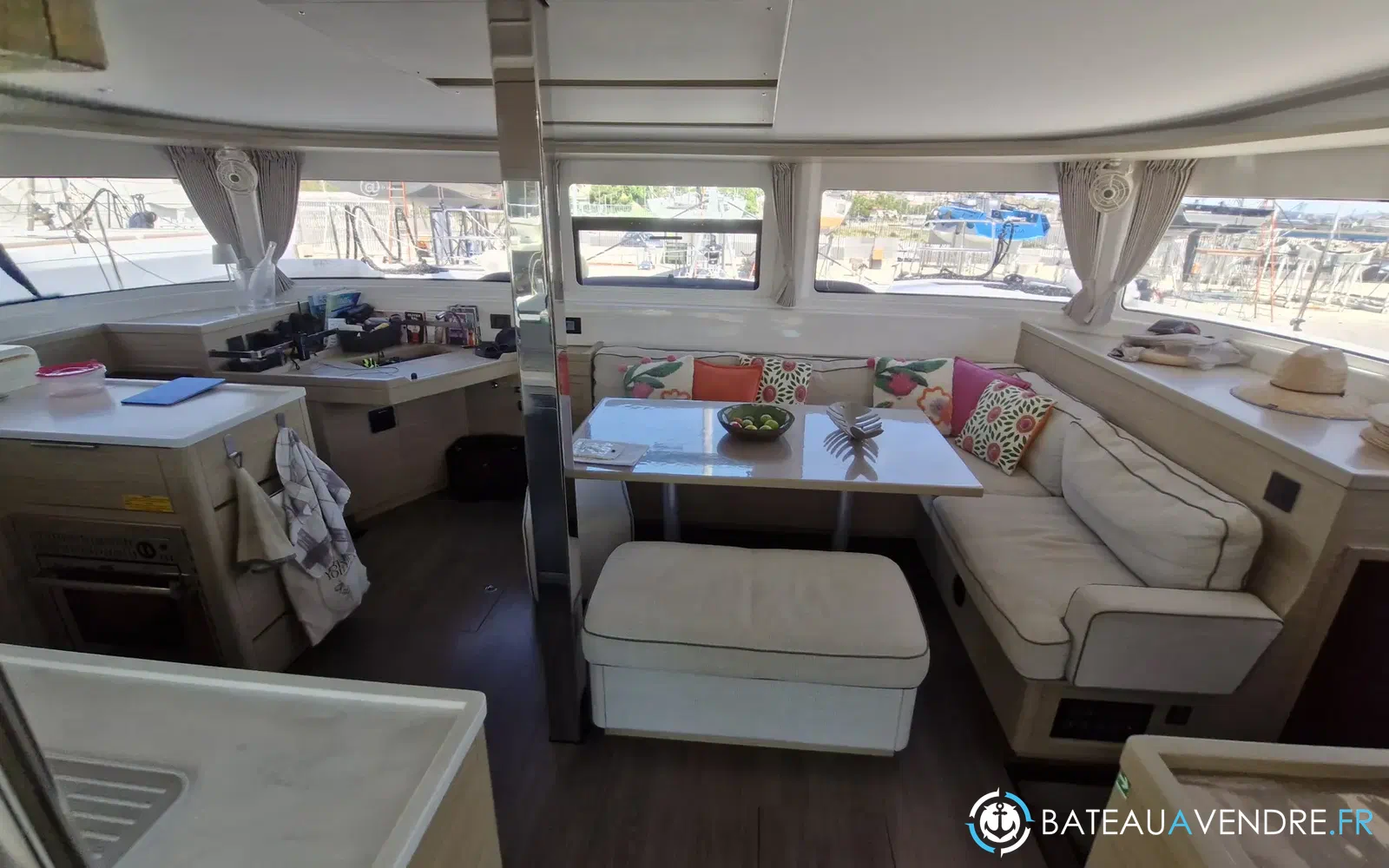 slider 35 Lagoon 46