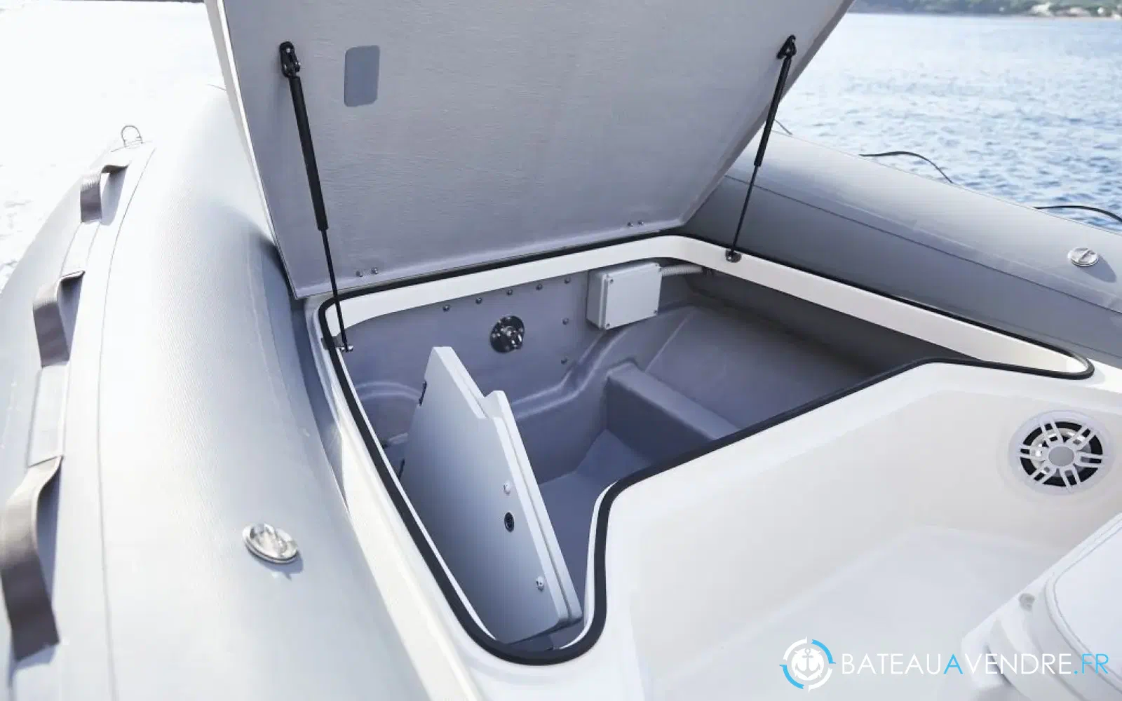 slider 10 Joker Boat Clubman 22 Plus