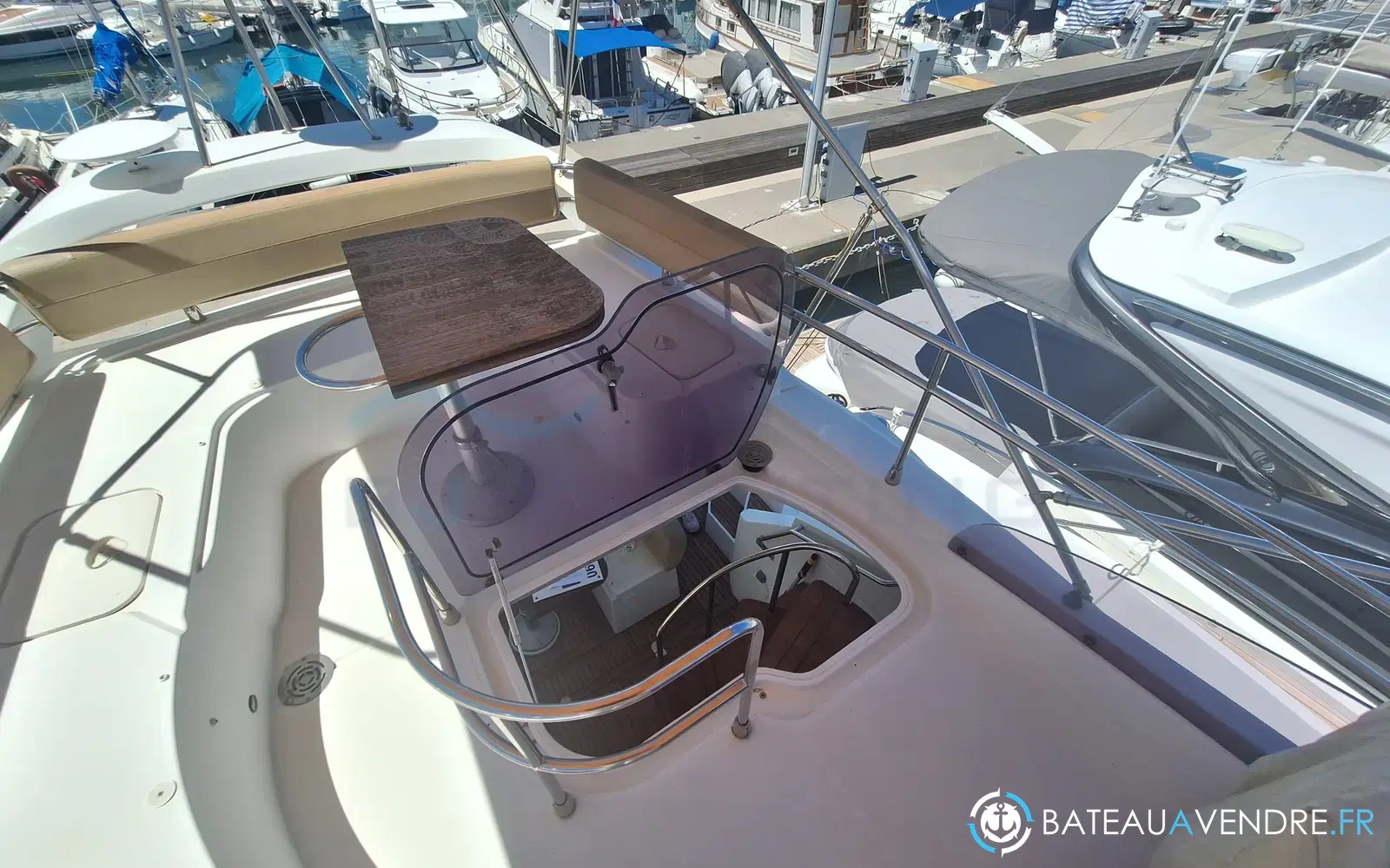slider 13 Beneteau Monte Carlo 47 Fly