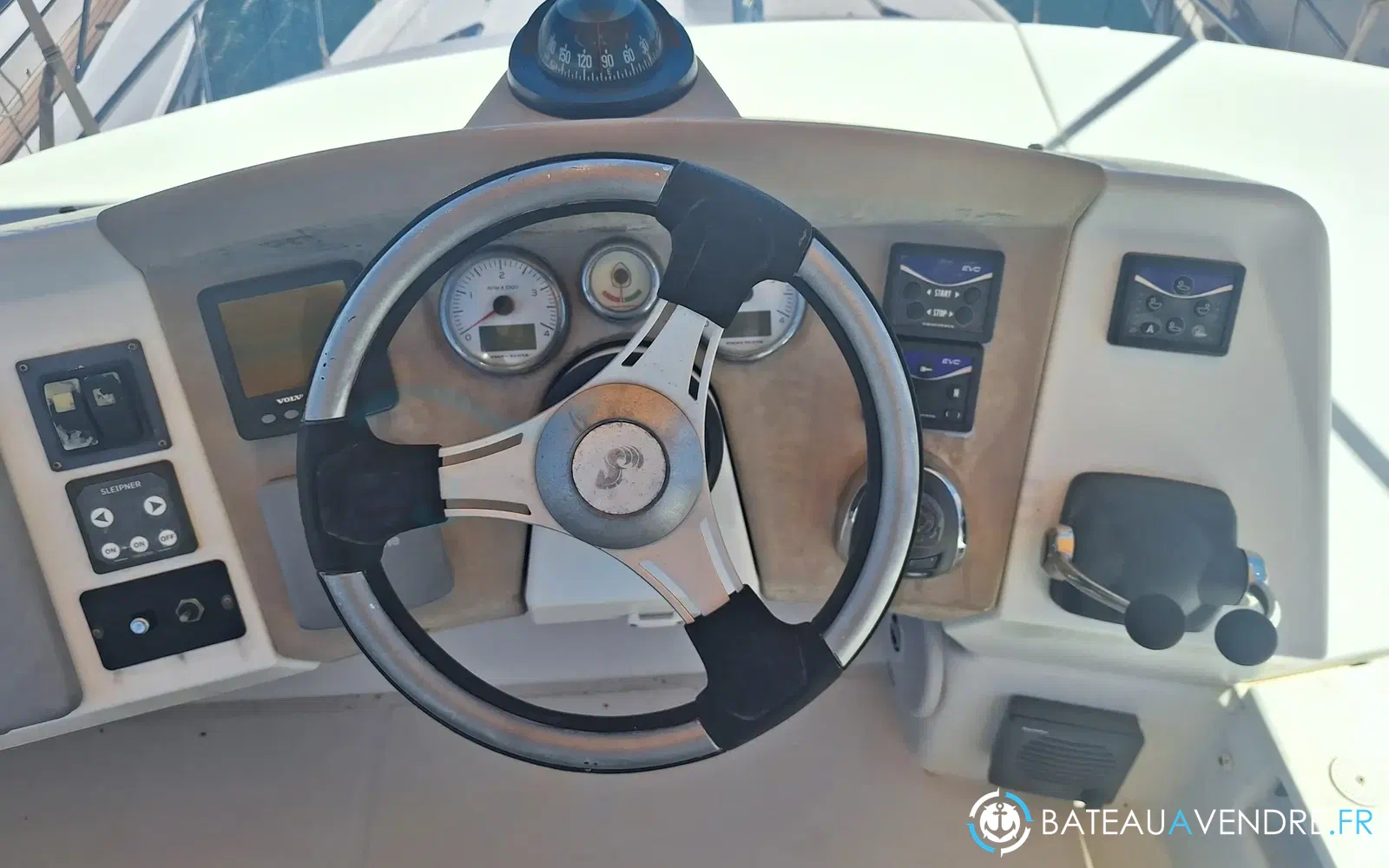 slider 17 Beneteau Monte Carlo 47 Fly