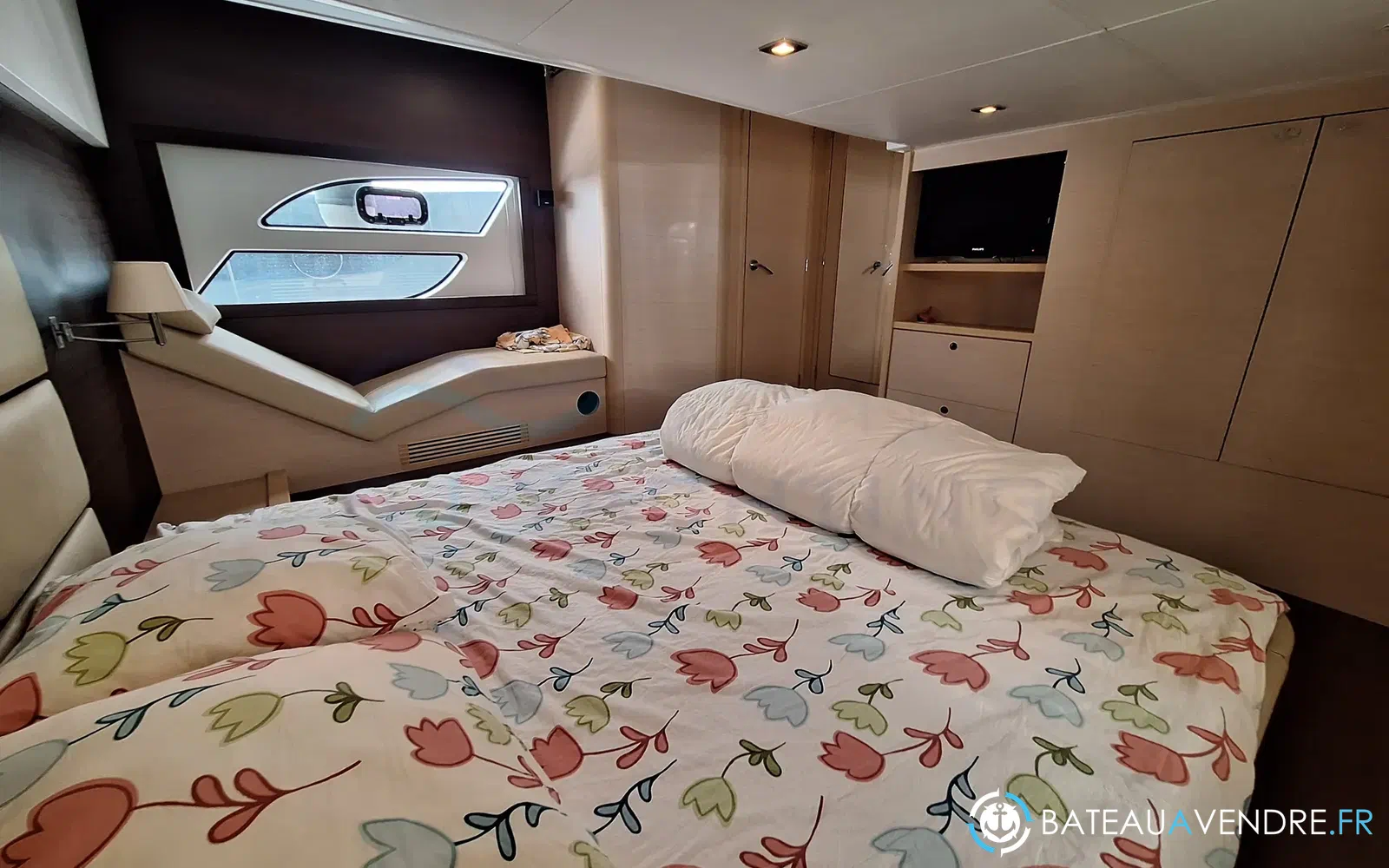 slider 28 Beneteau Monte Carlo 47 Fly