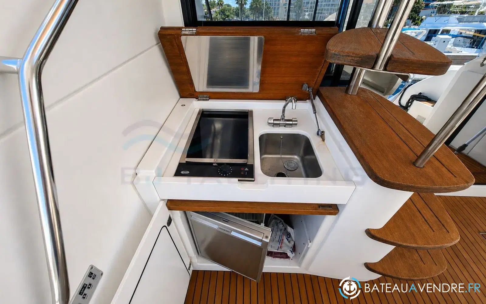 slider 7 Beneteau Monte Carlo 47 Fly