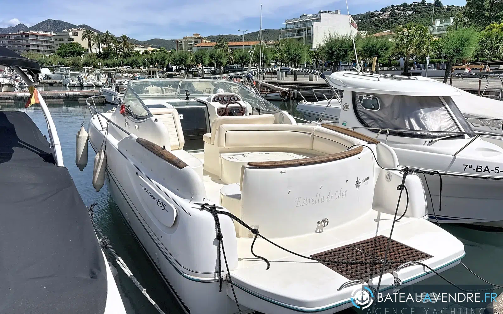 slider 1 Jeanneau Leader 805