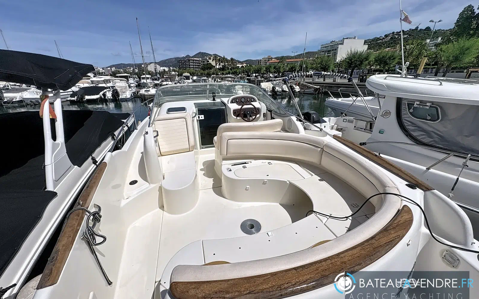 slider 2 Jeanneau Leader 805