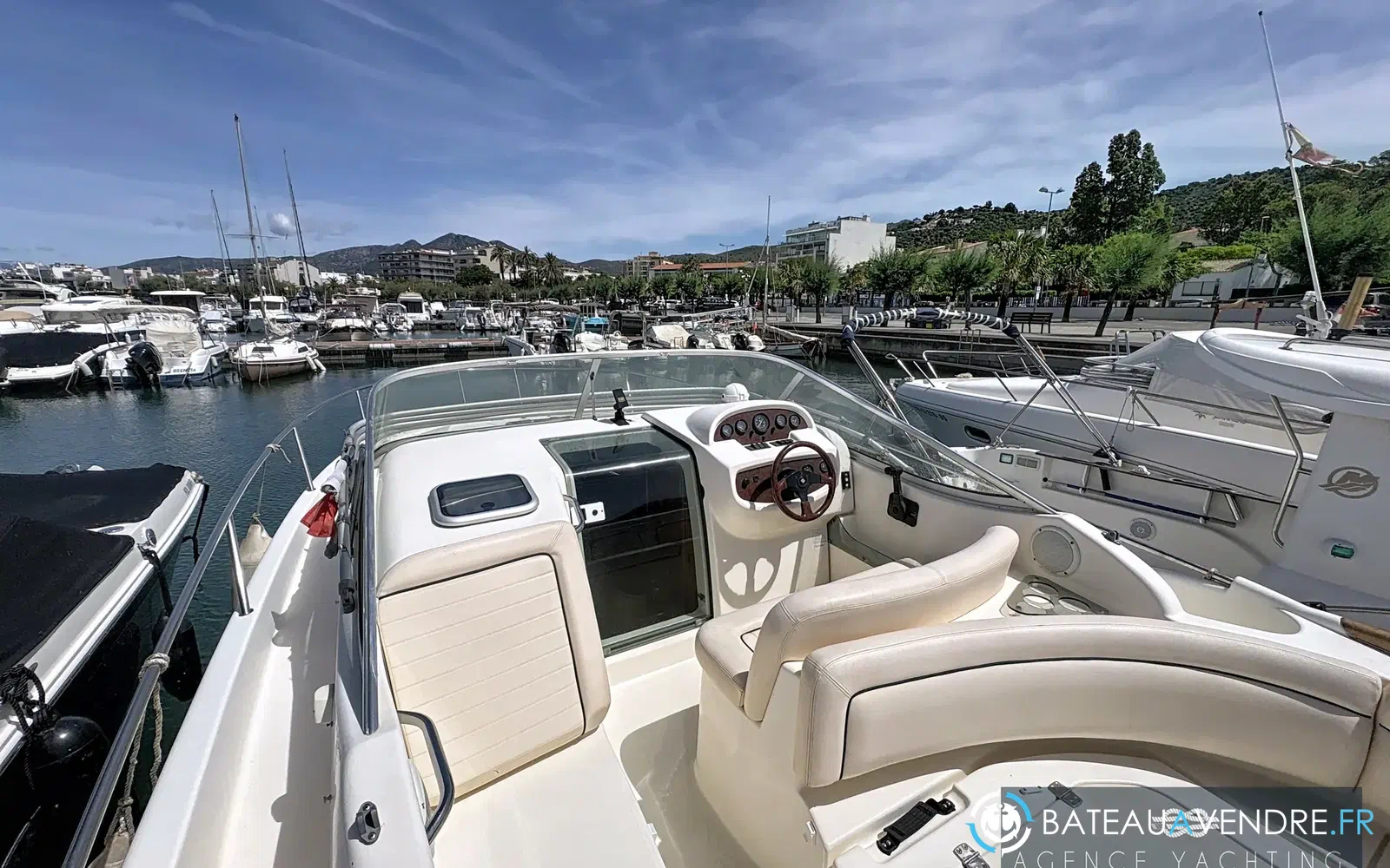 slider 5 Jeanneau Leader 805