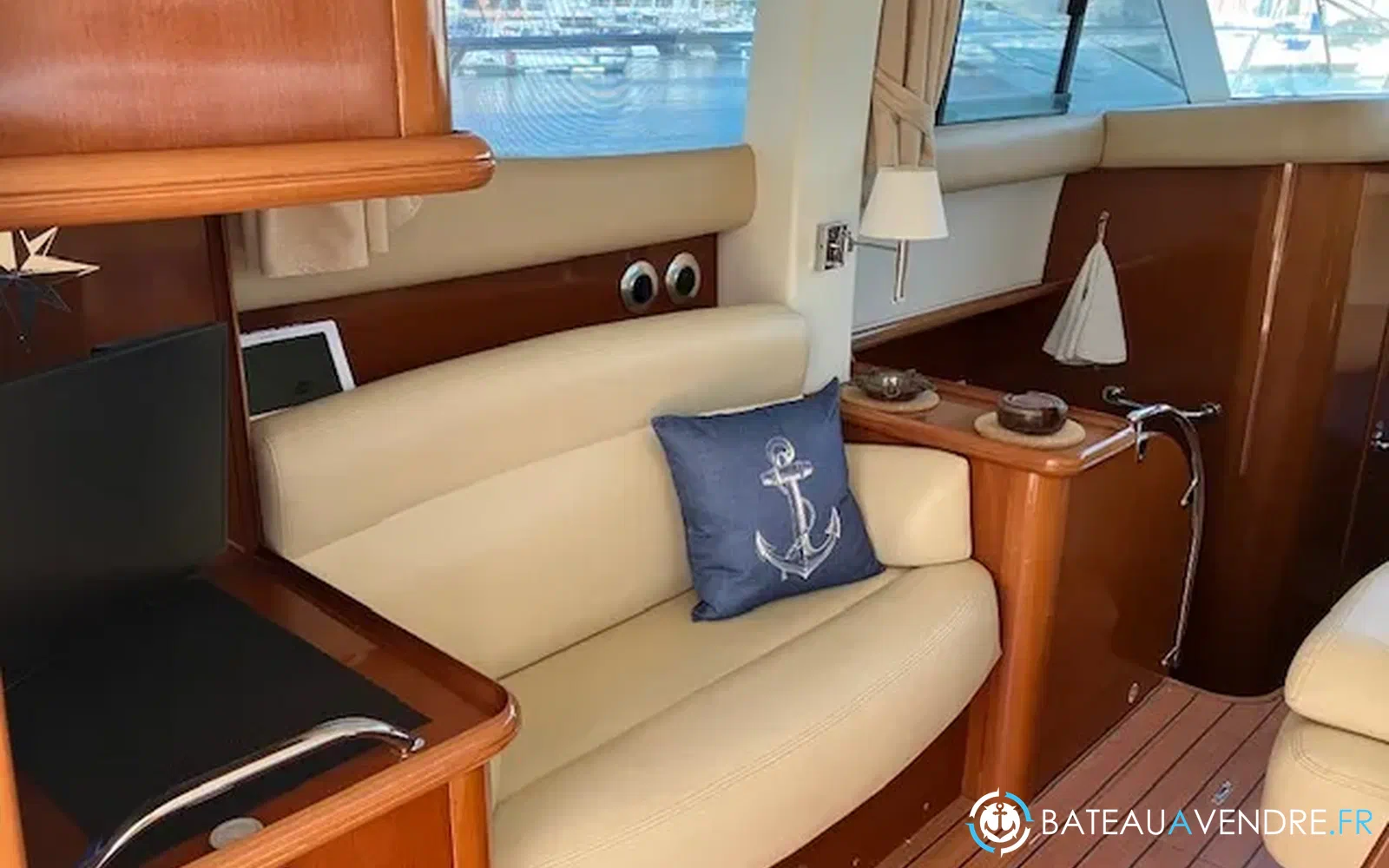 slider 15 Jeanneau Prestige 36