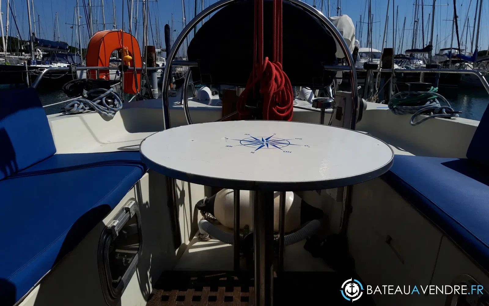 slider 28 Thames Marine Mirage 37