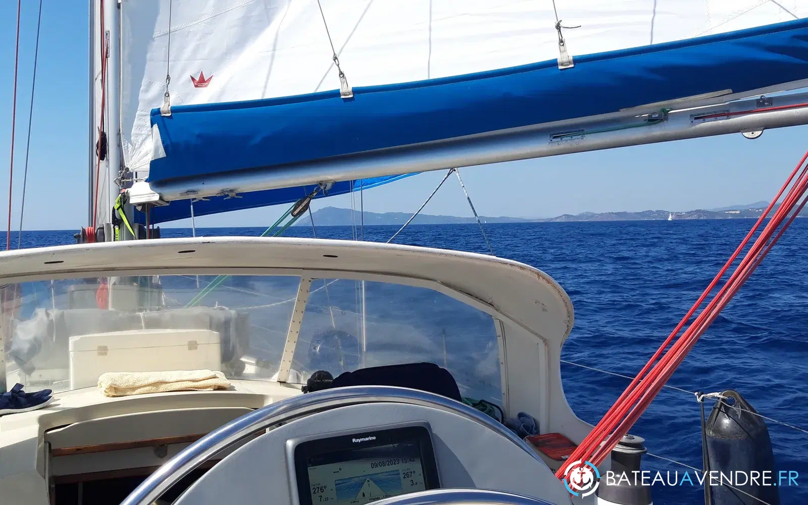 slider 7 Thames Marine Mirage 37