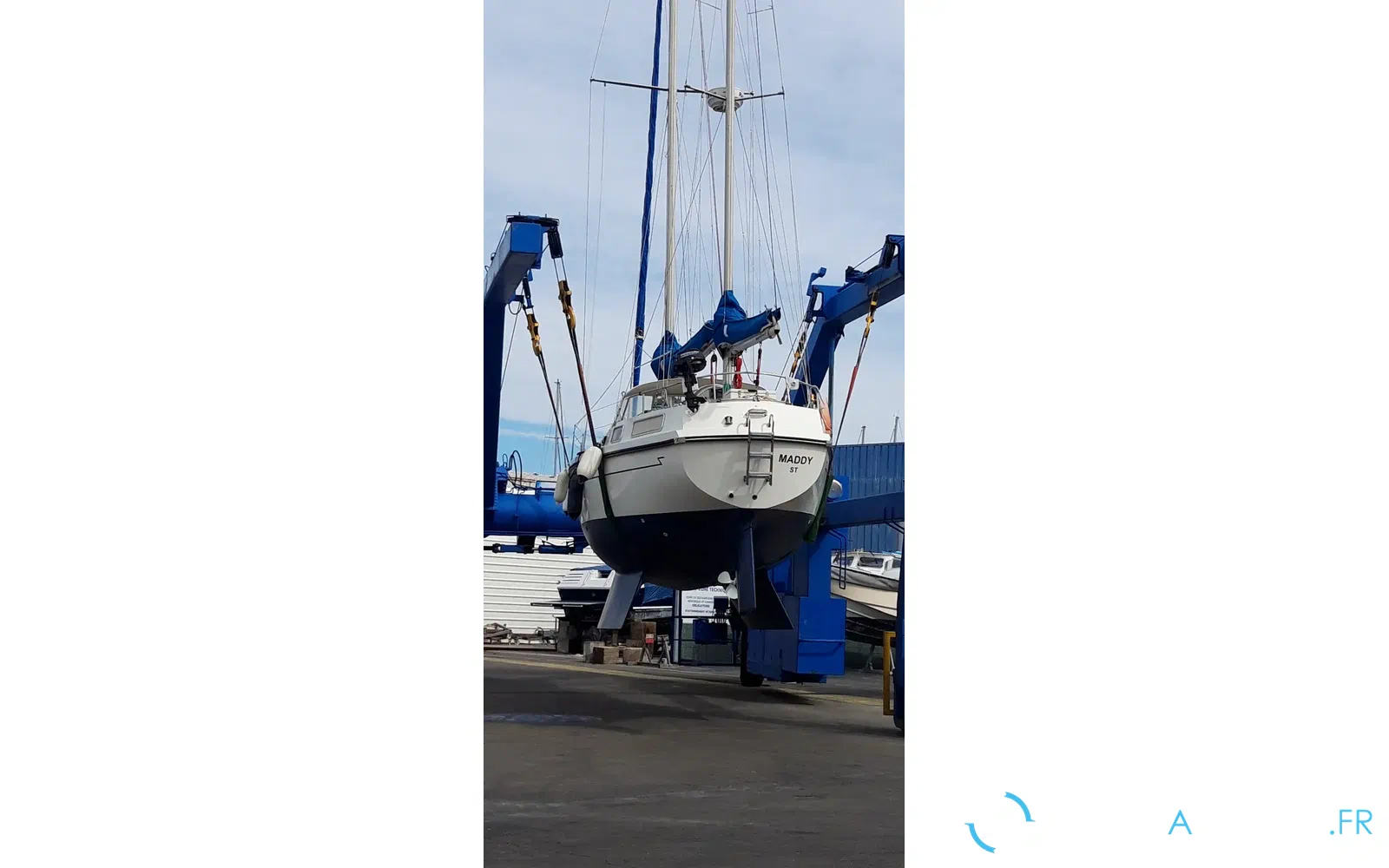 slider 8 Thames Marine Mirage 37