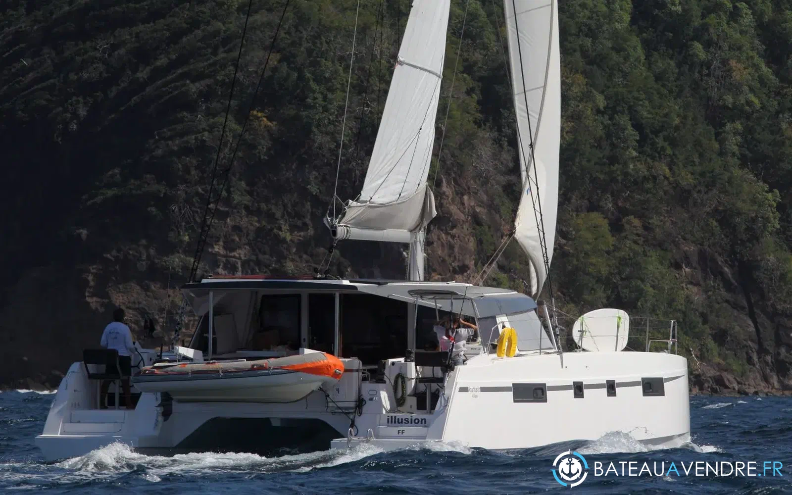slider 1 Nautitech 46 open