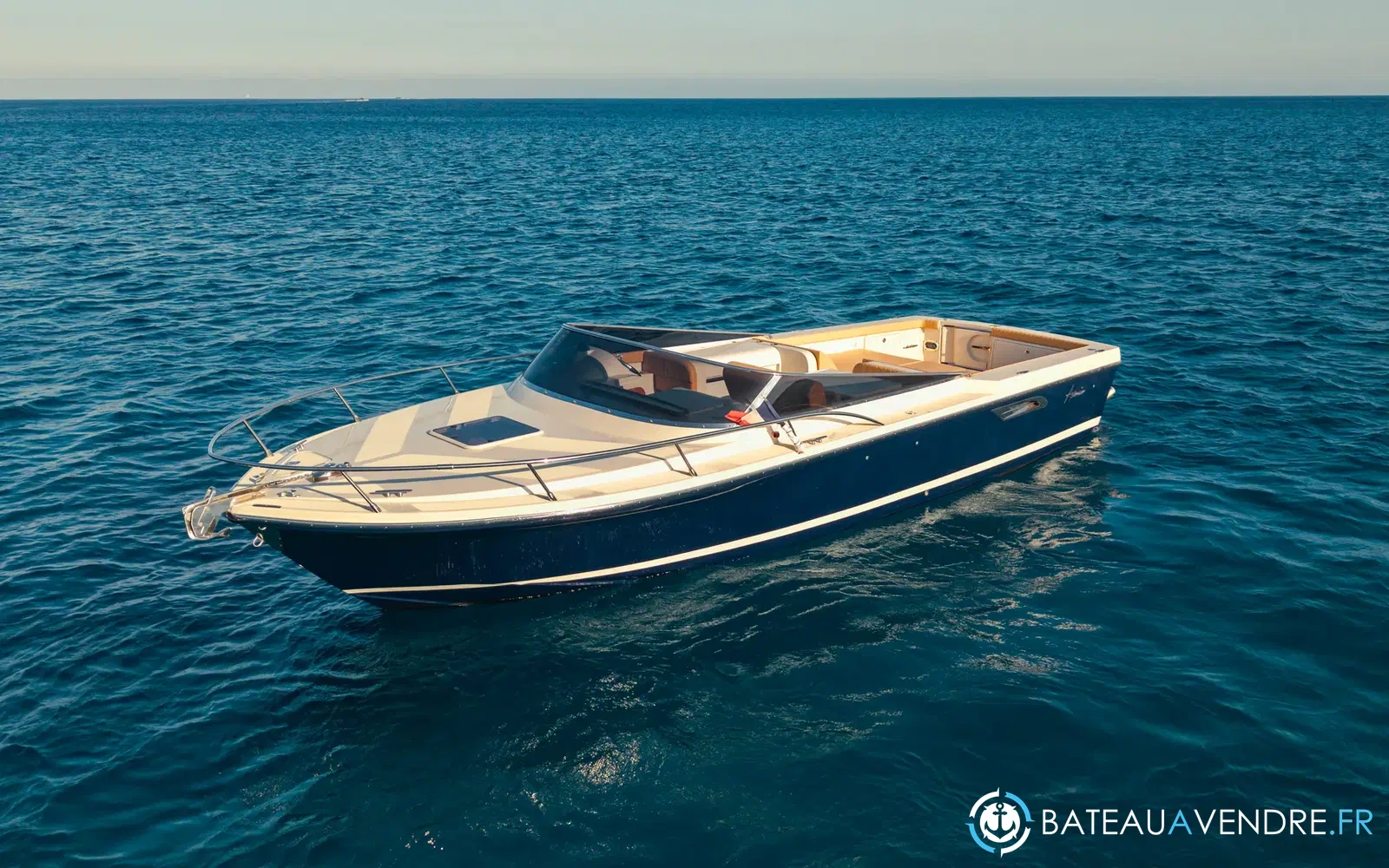 slider 0 Asterie 35 Day Cruiser