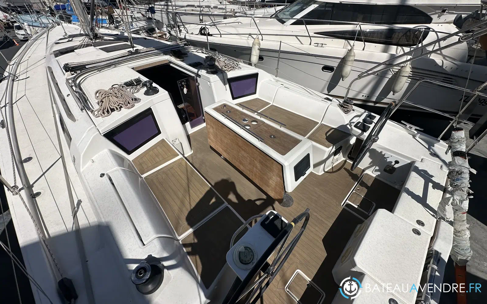 slider 12 Dufour 390
