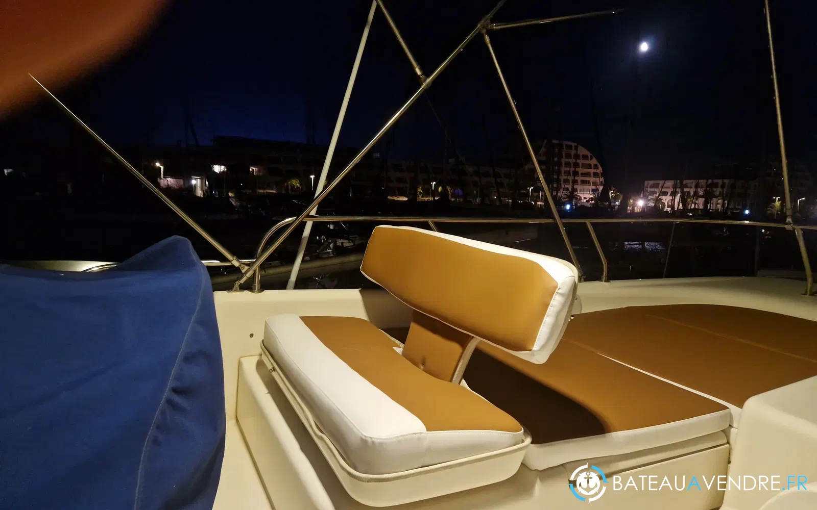 slider 10 Sealine 420