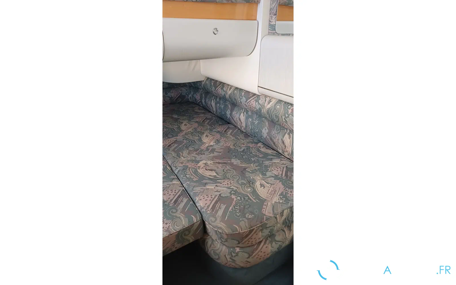 slider 12 Sealine 420