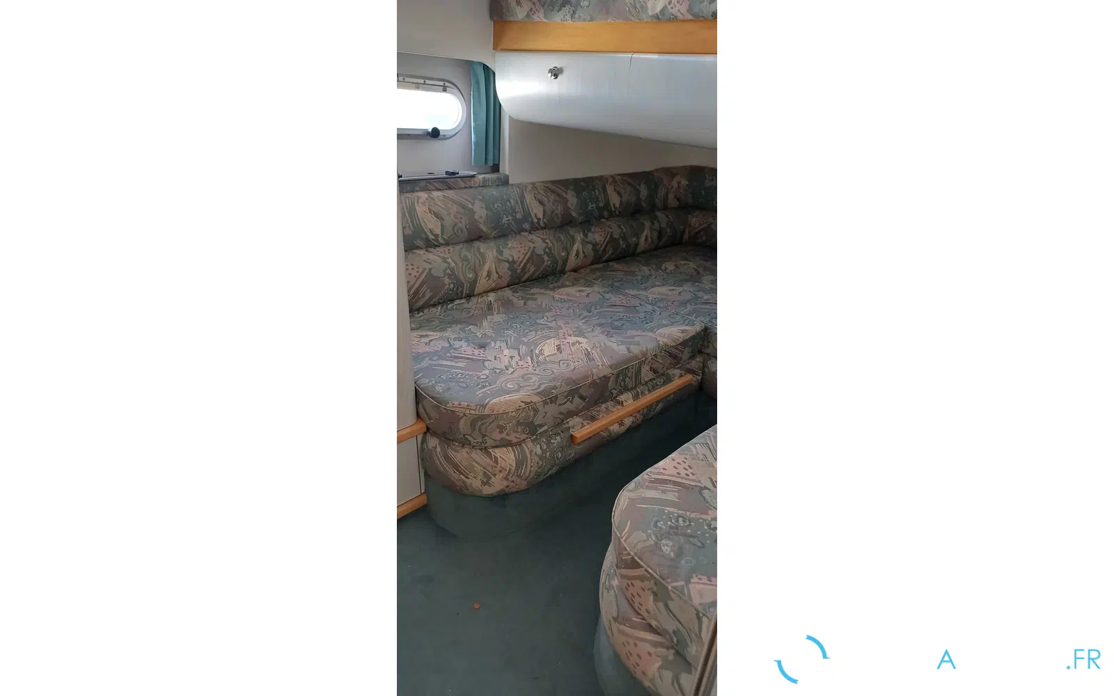 slider 14 Sealine 420