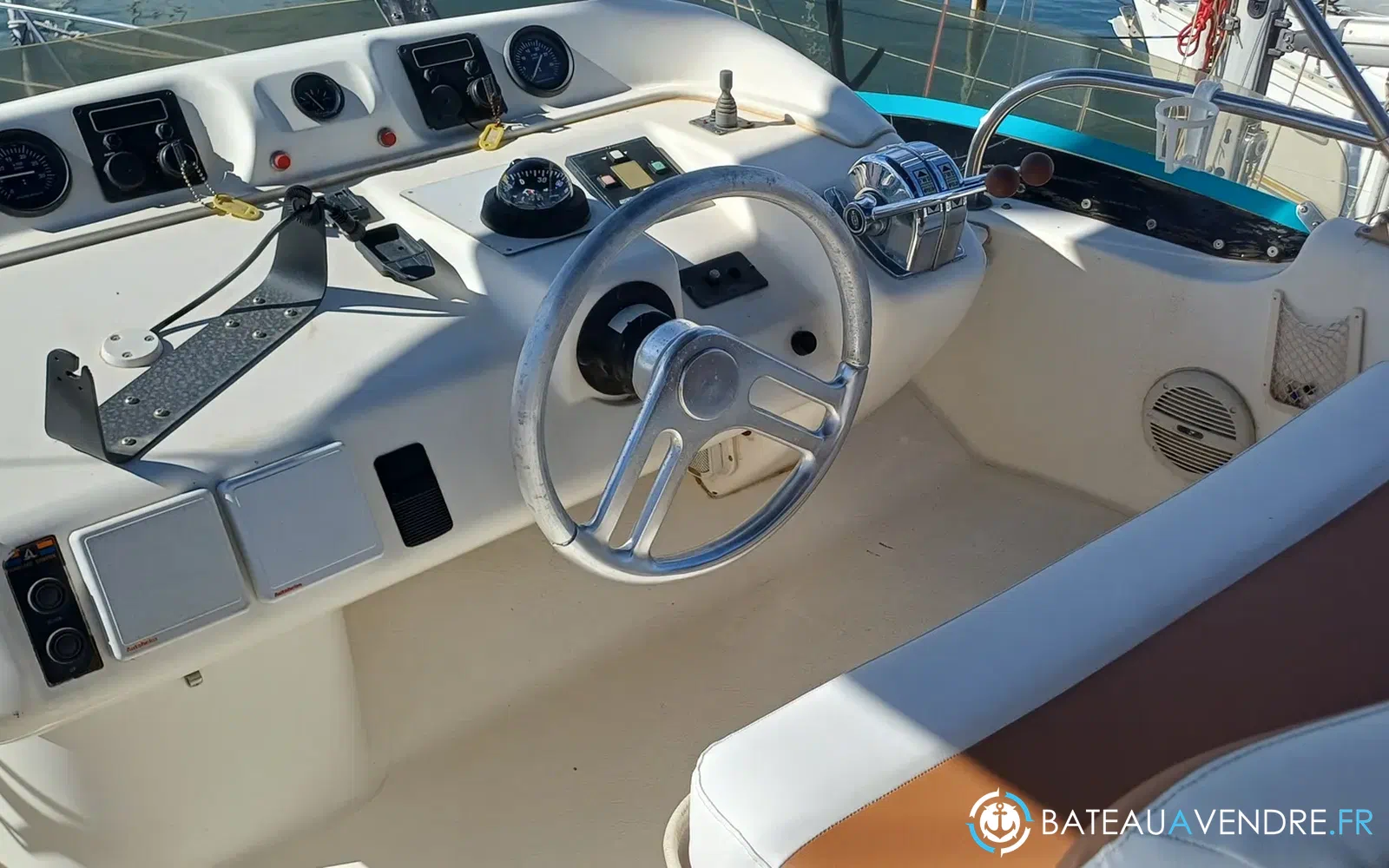 slider 21 Sealine 420