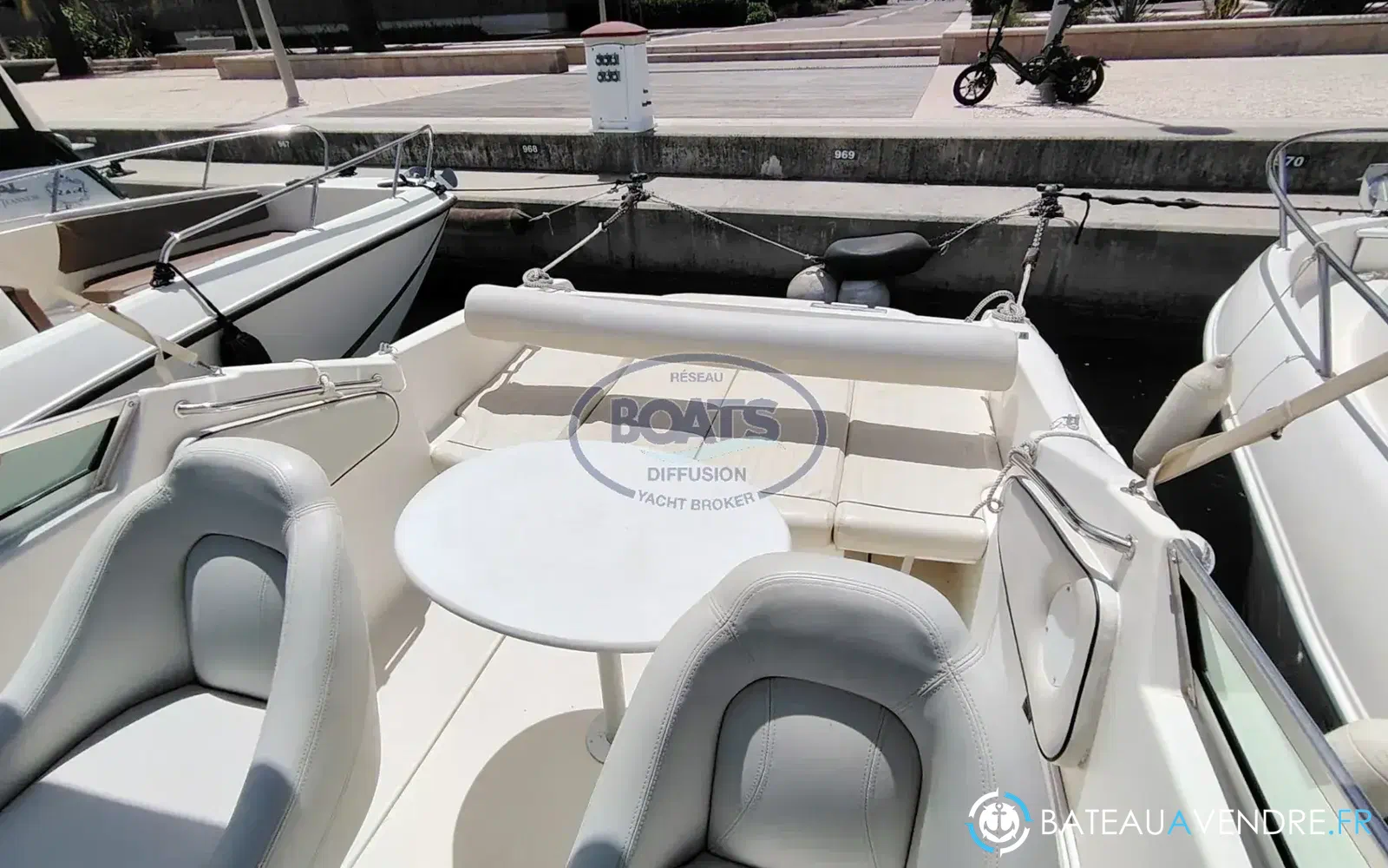 slider 2 Jeanneau Leader 705