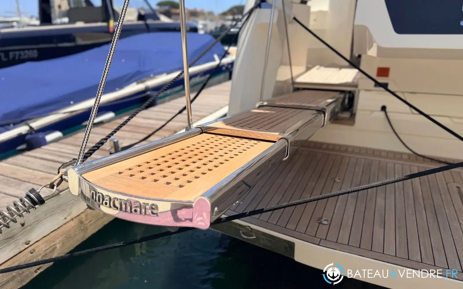 slider 4 Ferretti 450