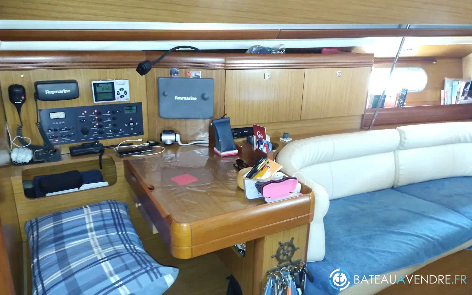 slider 34 Jeanneau Sun Odyssey 42 DS