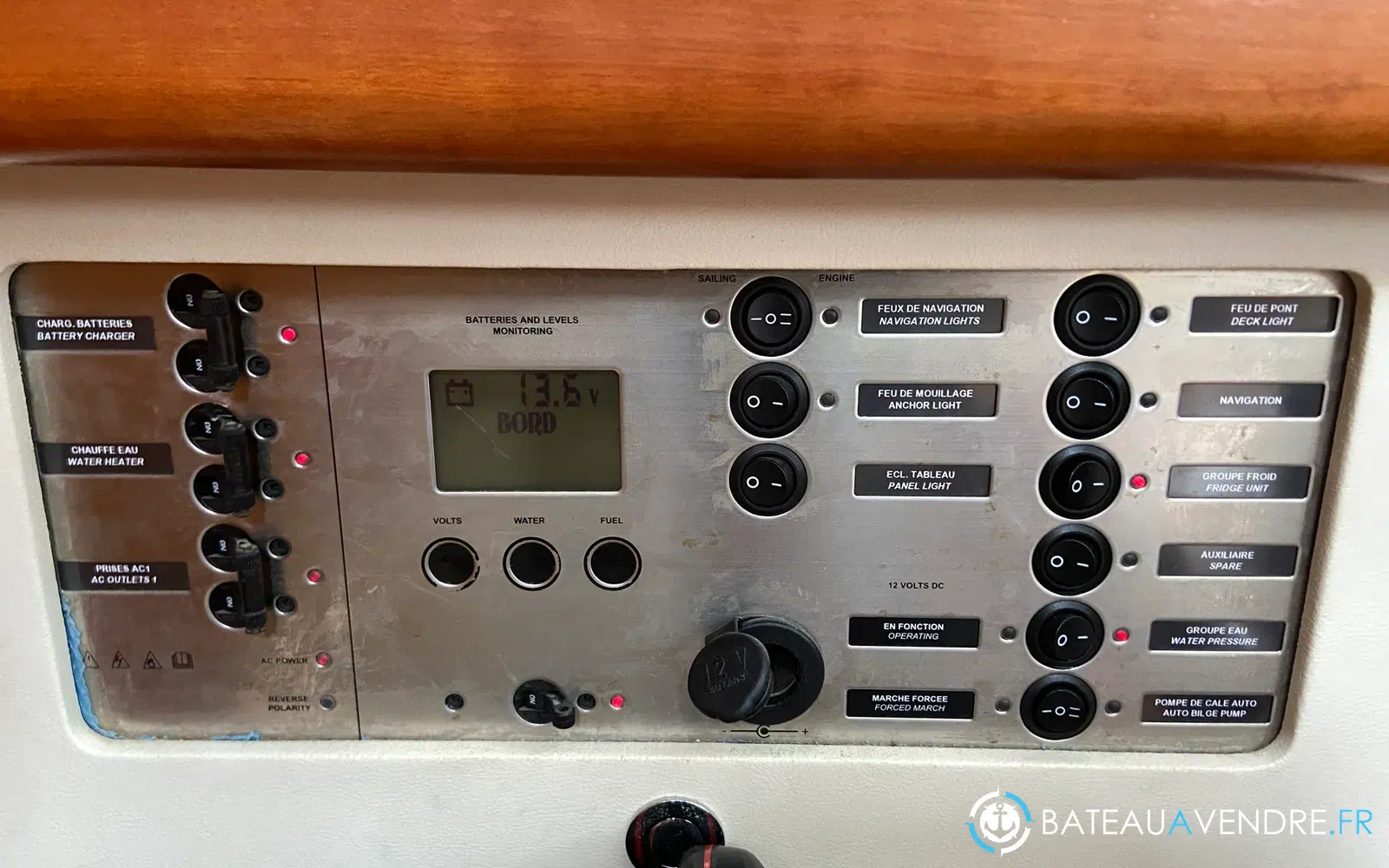 slider 15 Beneteau Oceanis 40
