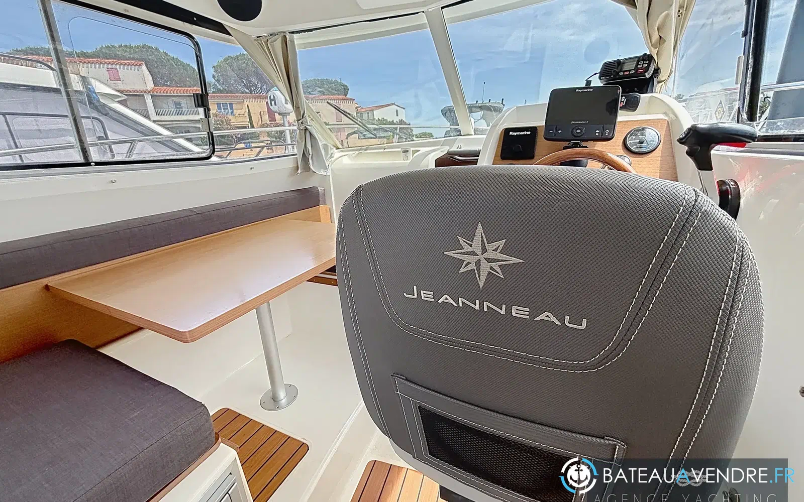 slider 15 Jeanneau Merry Fisher 725