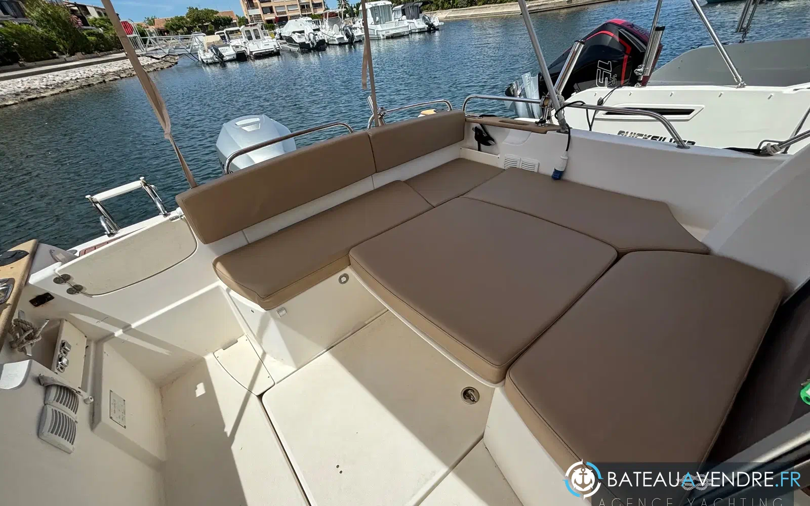 slider 22 Jeanneau Merry Fisher 725